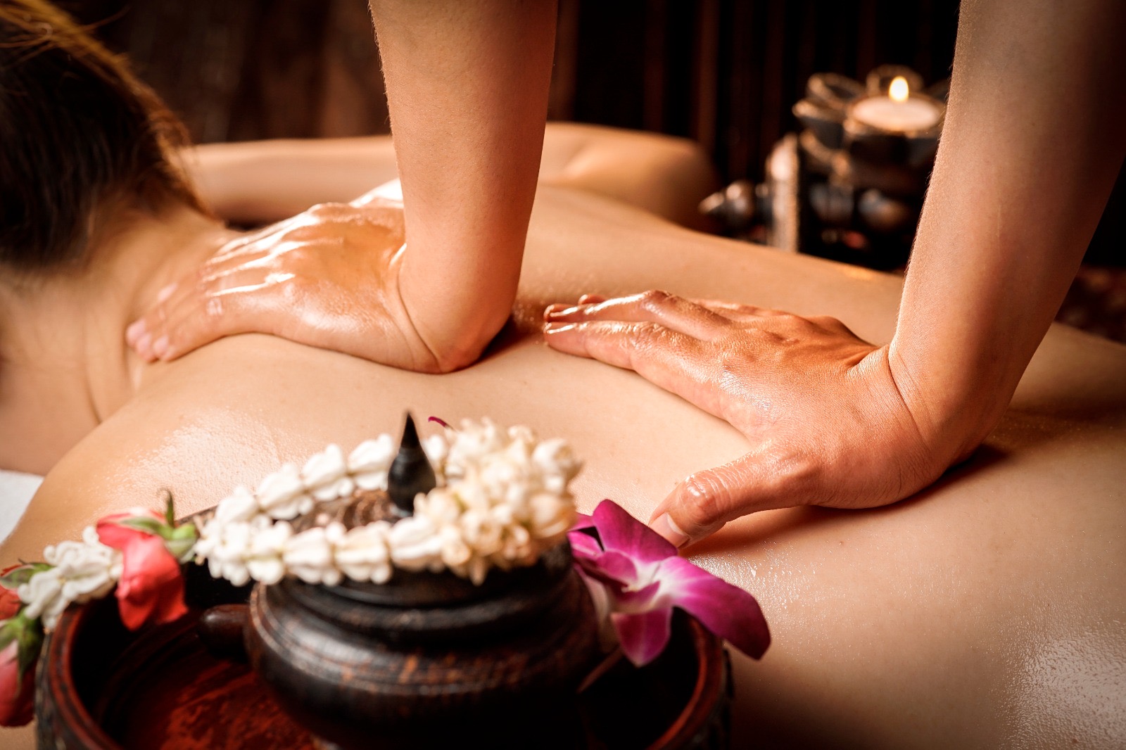 Rücken-Nacken-Schulter-Massage